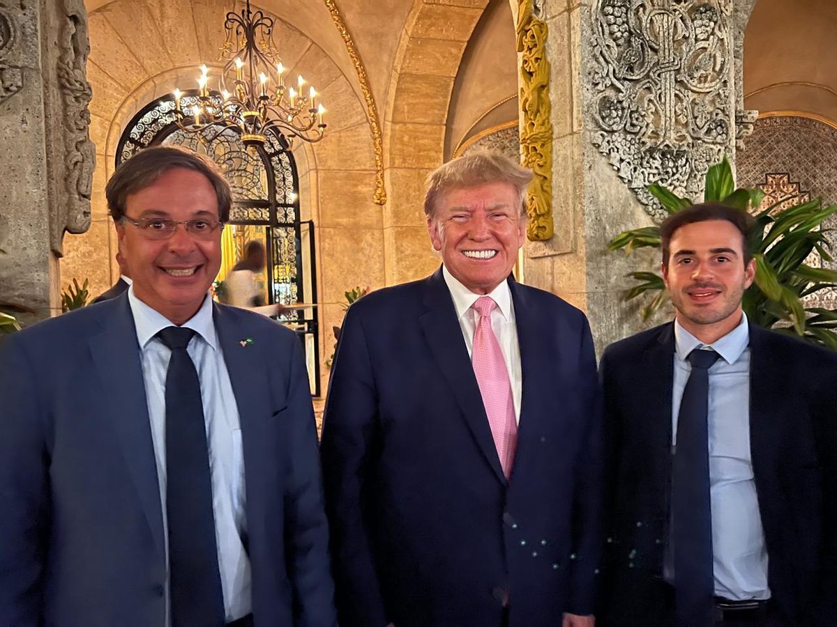 Gilson Machado e seu filho na posse do presidente Donald Trump